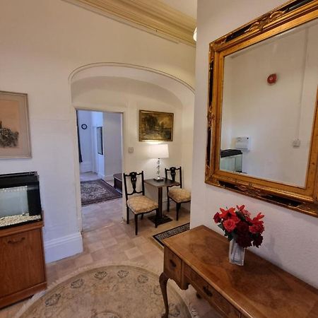 Large Flat Next To Port, Cliffs, Beach With Parking Dover Luaran gambar